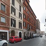 Ara Pacis Luxury Apartment