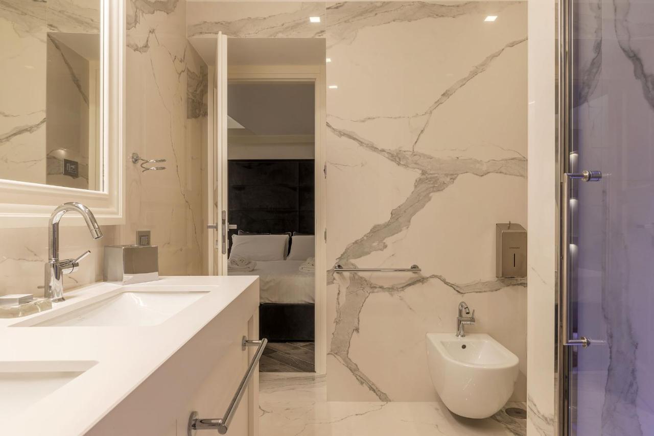 Ara Pacis Luxury *