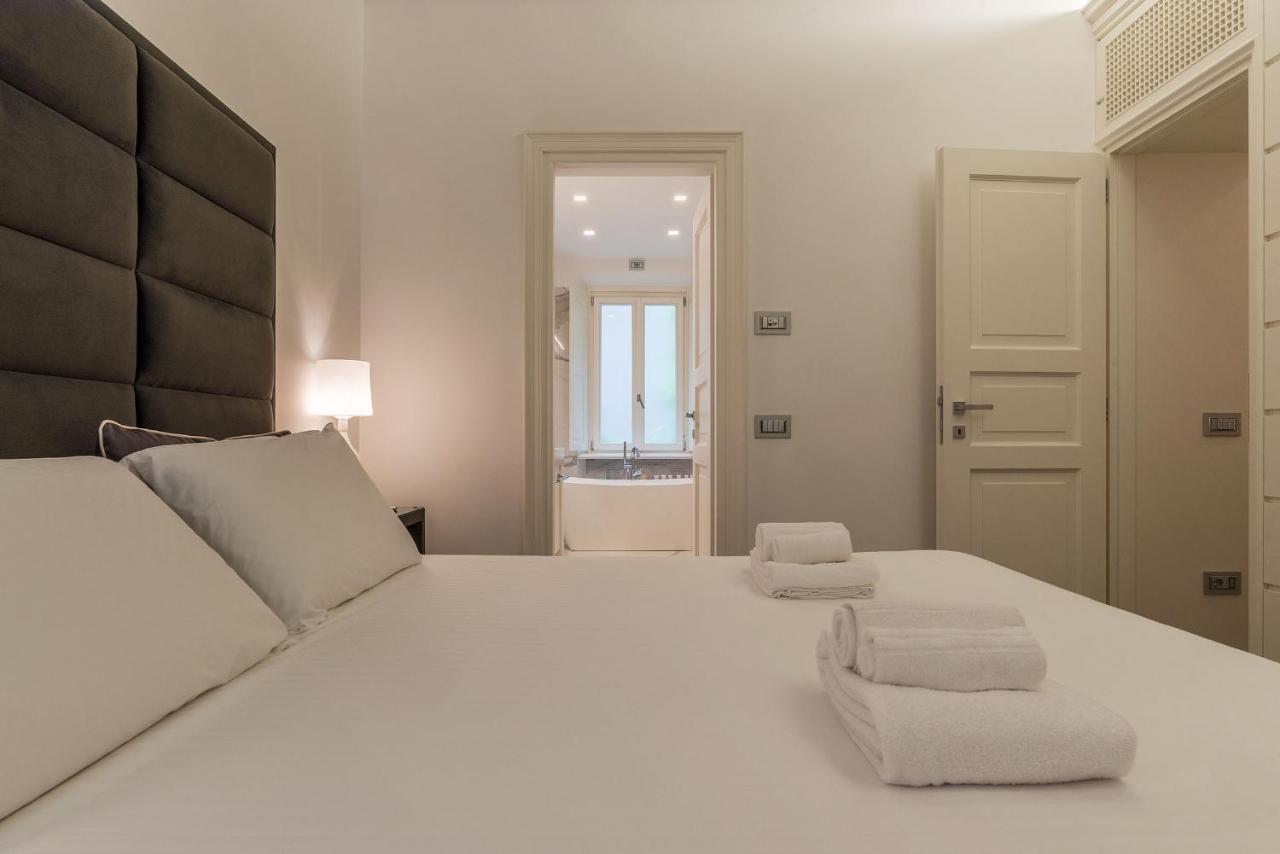 Ara Pacis Luxury Apartment